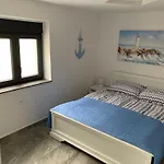 Semesterbostad House Between Beaches *