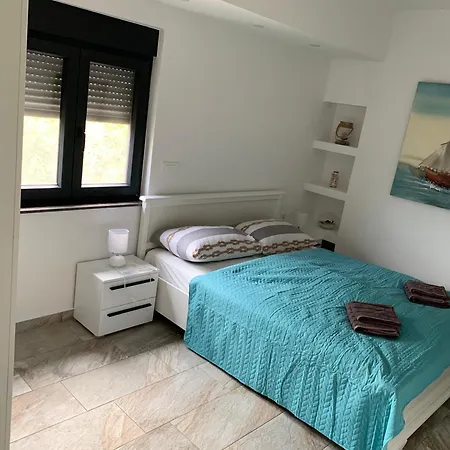 House Between Beaches Nyaraló *