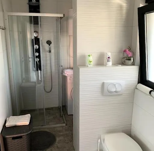 House Between Beaches