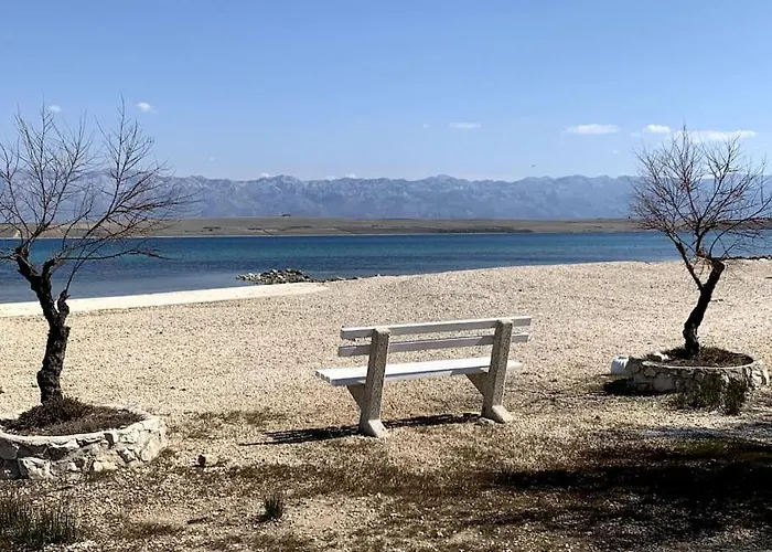 House Between Beaches *